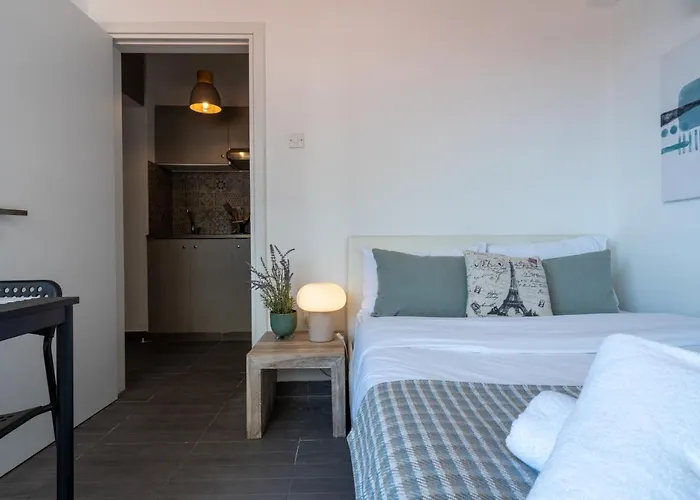 Apartman Burst W/ Balcony In *